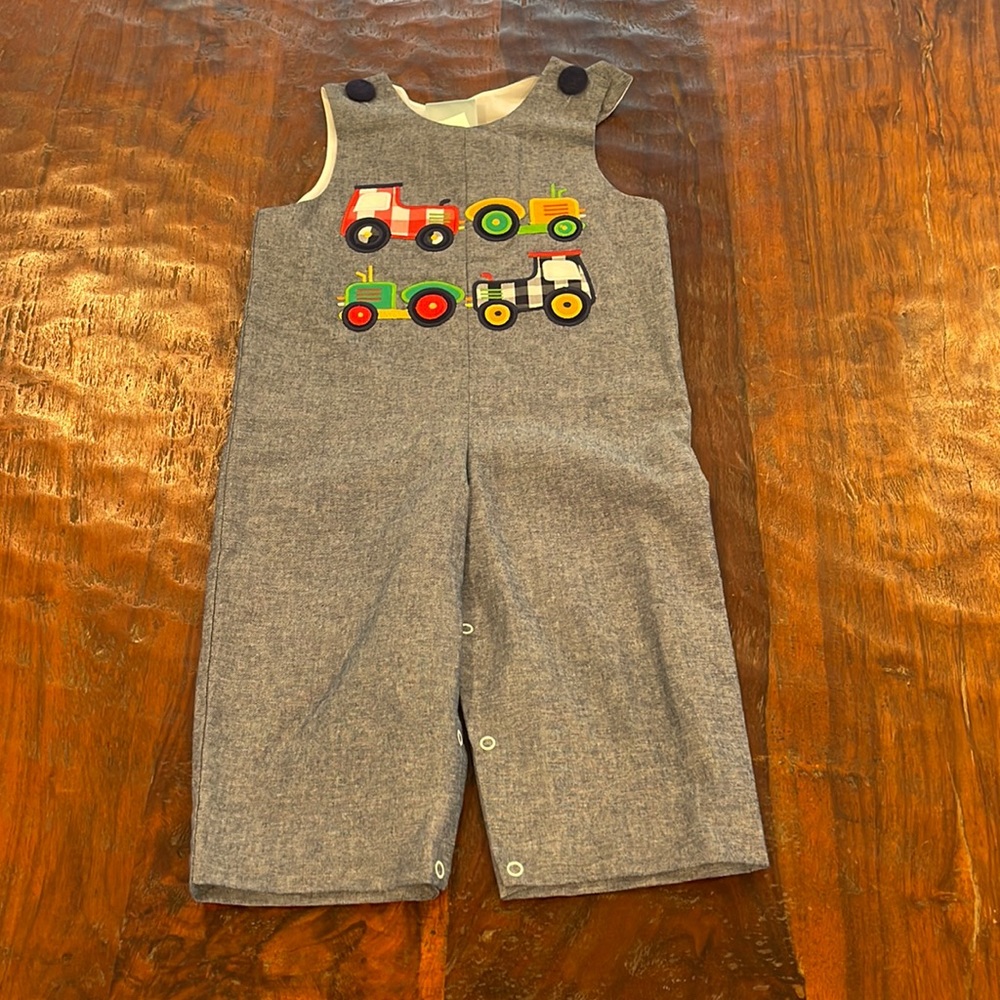 Tractor appliqué Jon Jon EUC